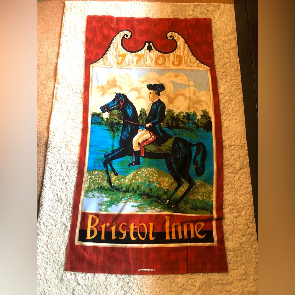 9685 WESCO-RELTEX Fabric Panel Bristol Inne 1703 Gentleman horseback Flag